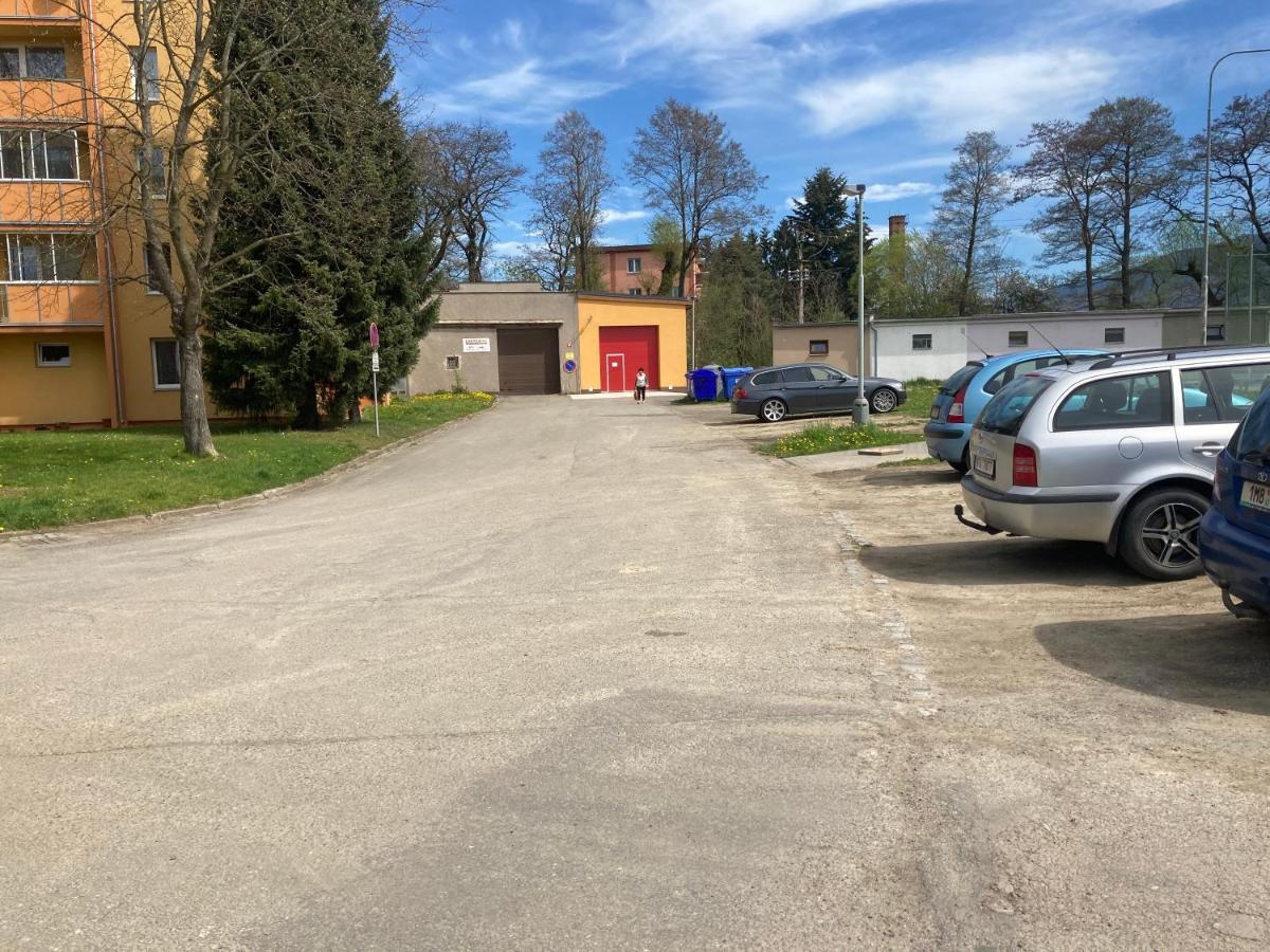Apartman Ve Velkych Losinach Velké Losiny Kültér fotó